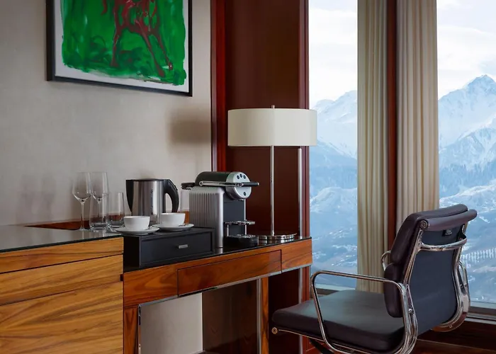 Ritz-Carlton,